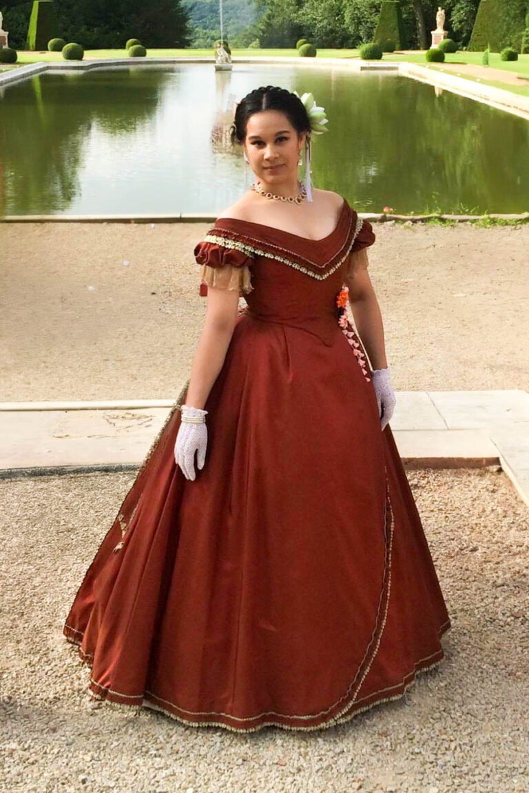 Crinoline bal gown