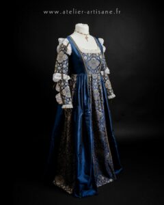 Renaissance dress 1500