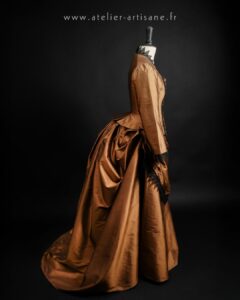 Bustle dress Atelier Artisane